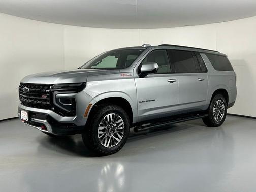 2025 Chevrolet Suburban 4WD Z71