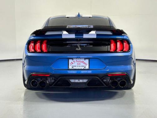 2020 Ford Shelby GT500 Base