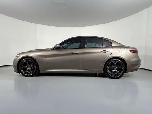 2019 Alfa Romeo Giulia Ti Sport