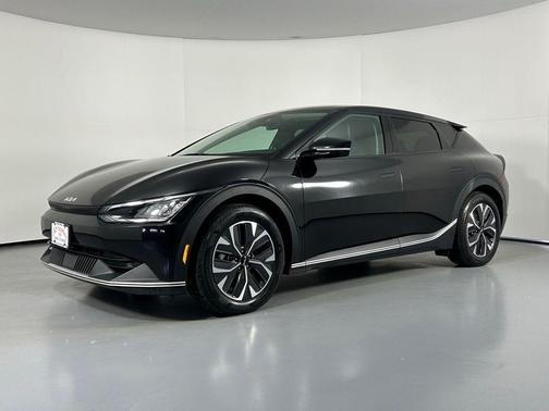 Aurora Black Pearl 2024 Kia EV6 Light Long Range