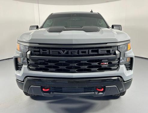 Slate Gray Metallic 2024 Chevrolet Silverado 1500 Custom Trail Boss