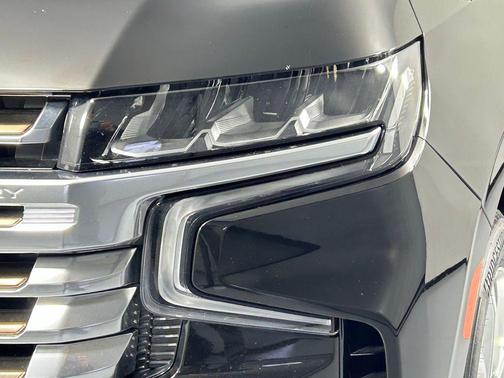 2023 Chevrolet Suburban 4WD High Country