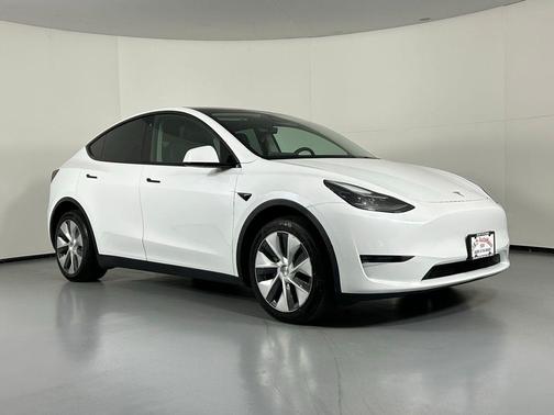 2023 Tesla Model Y Long Range Dual Motor All-Wheel Drive