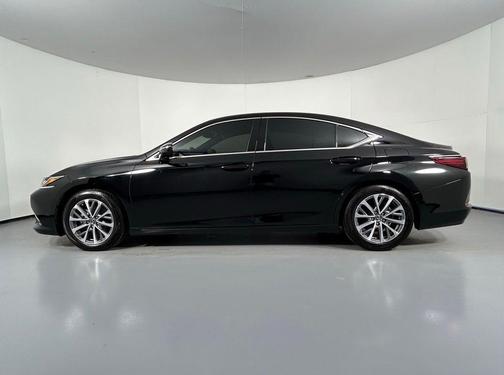2022 Lexus ES 350 Base