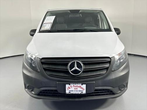2022 Mercedes-Benz Metris Base