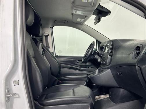 2022 Mercedes-Benz Metris Base