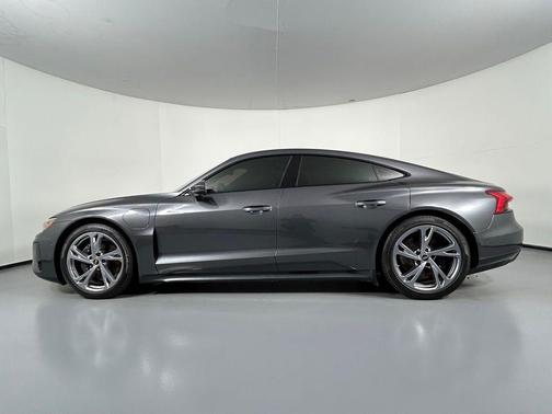 2022 Audi e-tron GT Prestige