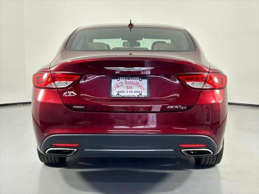 2016 Chrysler 200 C