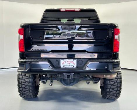 2024 Chevrolet Silverado 2500 Custom