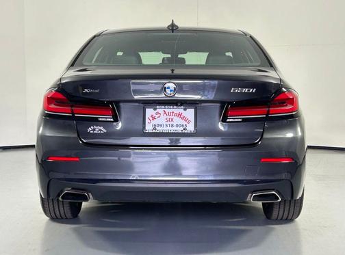 2022 BMW 530 i xDrive