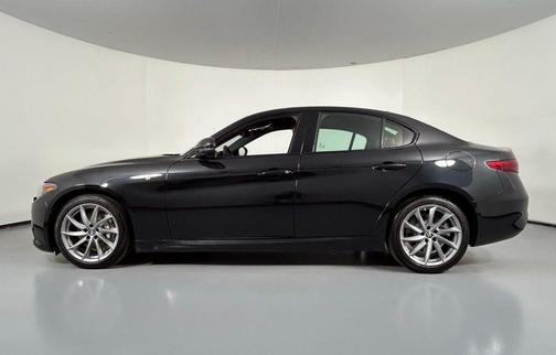 2022 Alfa Romeo Giulia Ti