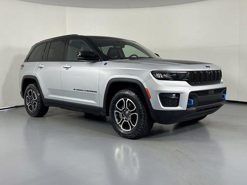 Silver Zynith 2022 Jeep Grand Cherokee 4xe Trailhawk