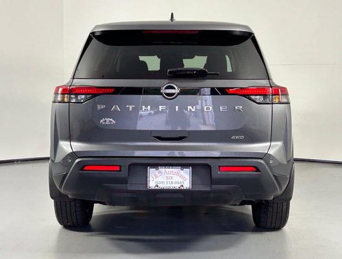 Gun Metallic 2024 Nissan Pathfinder S 4WD