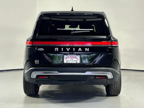 Midnight 2024 Rivian R1S Adventure Quad Motor Large Pack