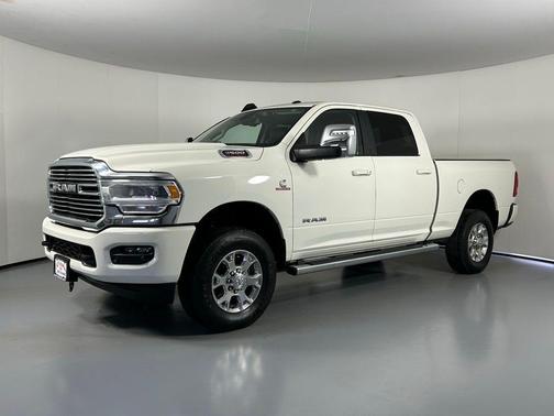Pearl White 2023 RAM 3500 Laramie Crew Cab 4x4 6'4' Box