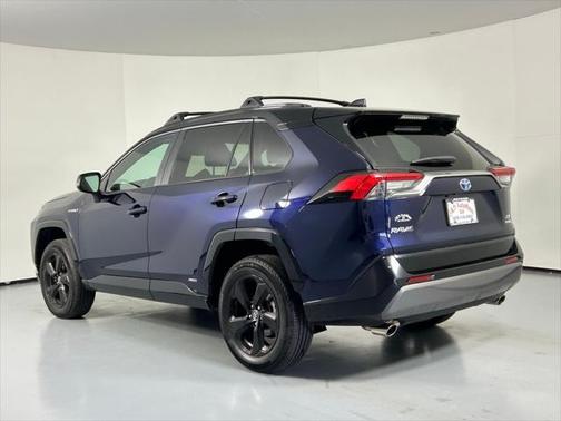 2020 Toyota RAV4 Hybrid SE