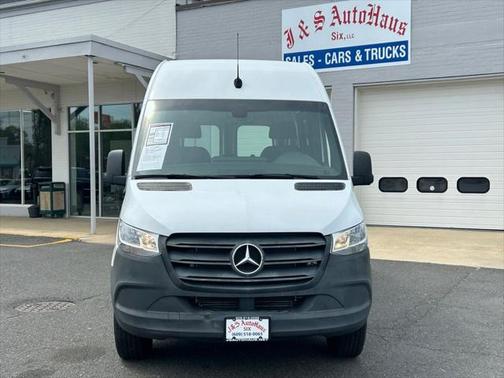 2022 Mercedes-Benz Sprinter 2500 Standard Roof