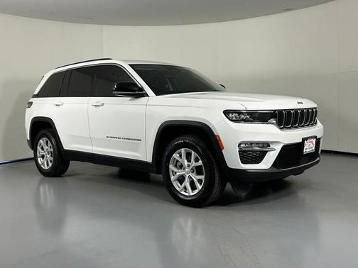Bright White Clearcoat 2023 Jeep Grand Cherokee Limited