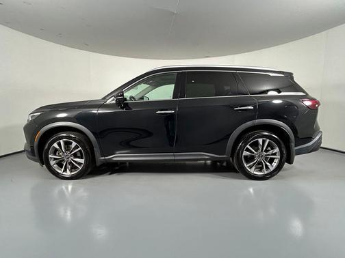 Mineral Black 2023 INFINITI QX60 Luxe