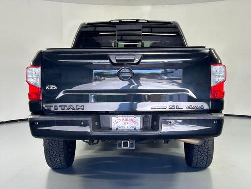 2018 Nissan Titan SL