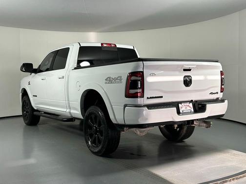 2020 RAM 2500 Laramie Crew Cab 4X4 6'4' Box