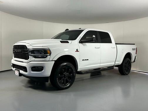 2020 RAM 2500 Laramie Crew Cab 4X4 6'4' Box