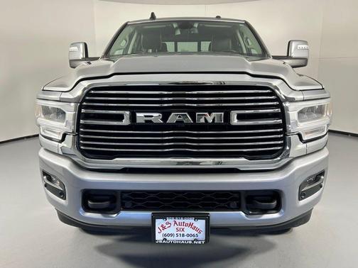 2024 RAM 2500 Laramie Crew Cab 4x4 6'4' Box