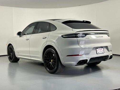 2023 Porsche Cayenne GTS