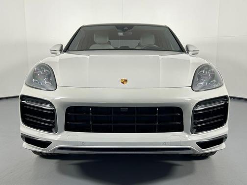 2023 Porsche Cayenne GTS