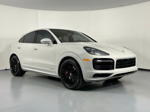 2023 Porsche Cayenne GTS