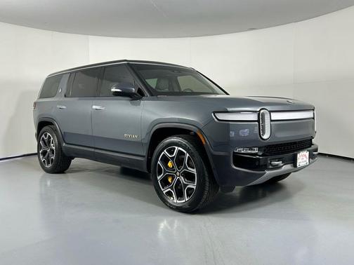 2022 Rivian R1S Launch Edition