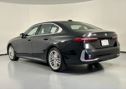 2024 BMW 530 i xDrive