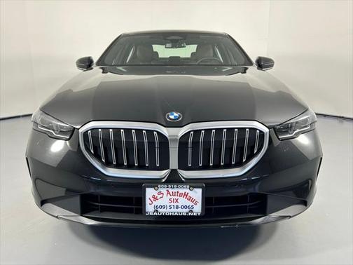 2024 BMW 530 i xDrive