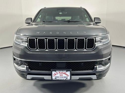 Baltic Gray Metallic Clearcoat 2022 Jeep Wagoneer Series II 4x4
