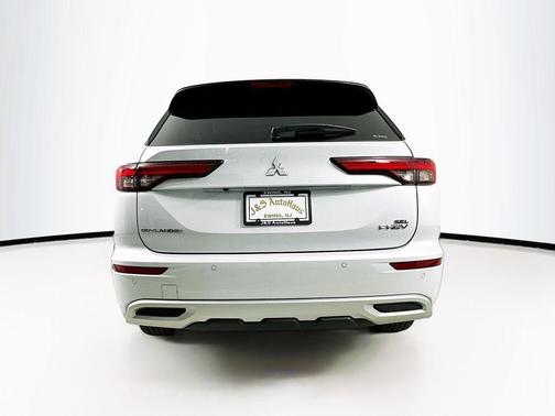 2024 Mitsubishi Outlander PHEV SEL