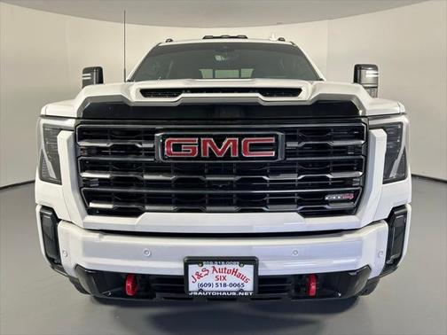2024 GMC Sierra 2500 AT4