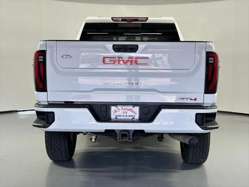 2024 GMC Sierra 2500 AT4