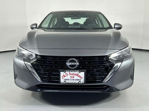 Gun Metallic 2025 Nissan Sentra SV