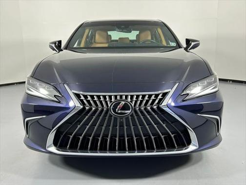 2022 Lexus ES 350 Ultra Luxury