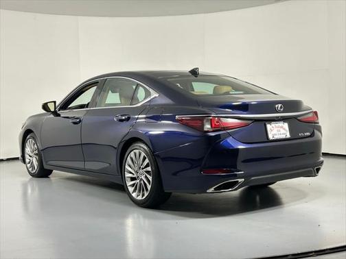 2022 Lexus ES 350 Ultra Luxury