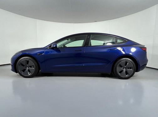 Deep Blue Metallic 2023 Tesla Model 3 Standard Range