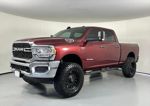2022 RAM 2500 Tradesman Crew Cab 4x4 6'4' Box