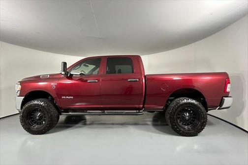 2022 RAM 2500 Tradesman Crew Cab 4x4 6'4' Box
