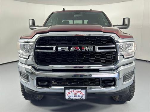 2022 RAM 2500 Tradesman Crew Cab 4x4 6'4' Box