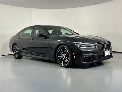 2018 BMW 750 i xDrive
