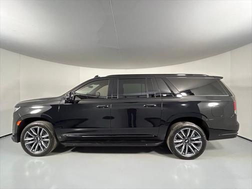 2022 Cadillac Escalade ESV Sport