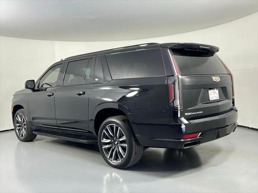 2022 Cadillac Escalade ESV Sport