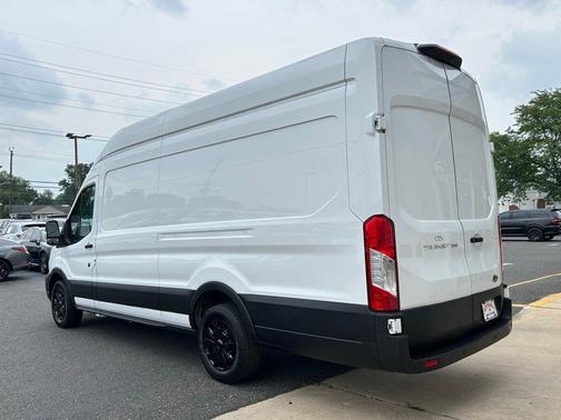 2022 Ford Transit-350 Base
