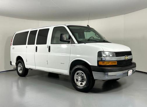 2018 Chevrolet Express 2500 LT
