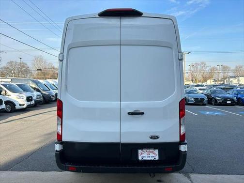 2022 Ford Transit-250 Base